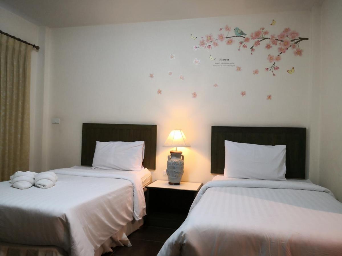Baan Suksiri Hotel HHQ Eksteriør billede