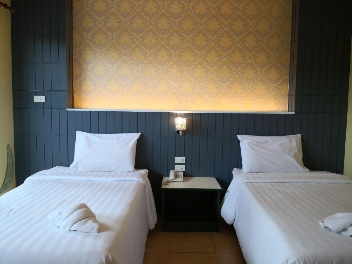 Baan Suksiri Hotel HHQ Eksteriør billede