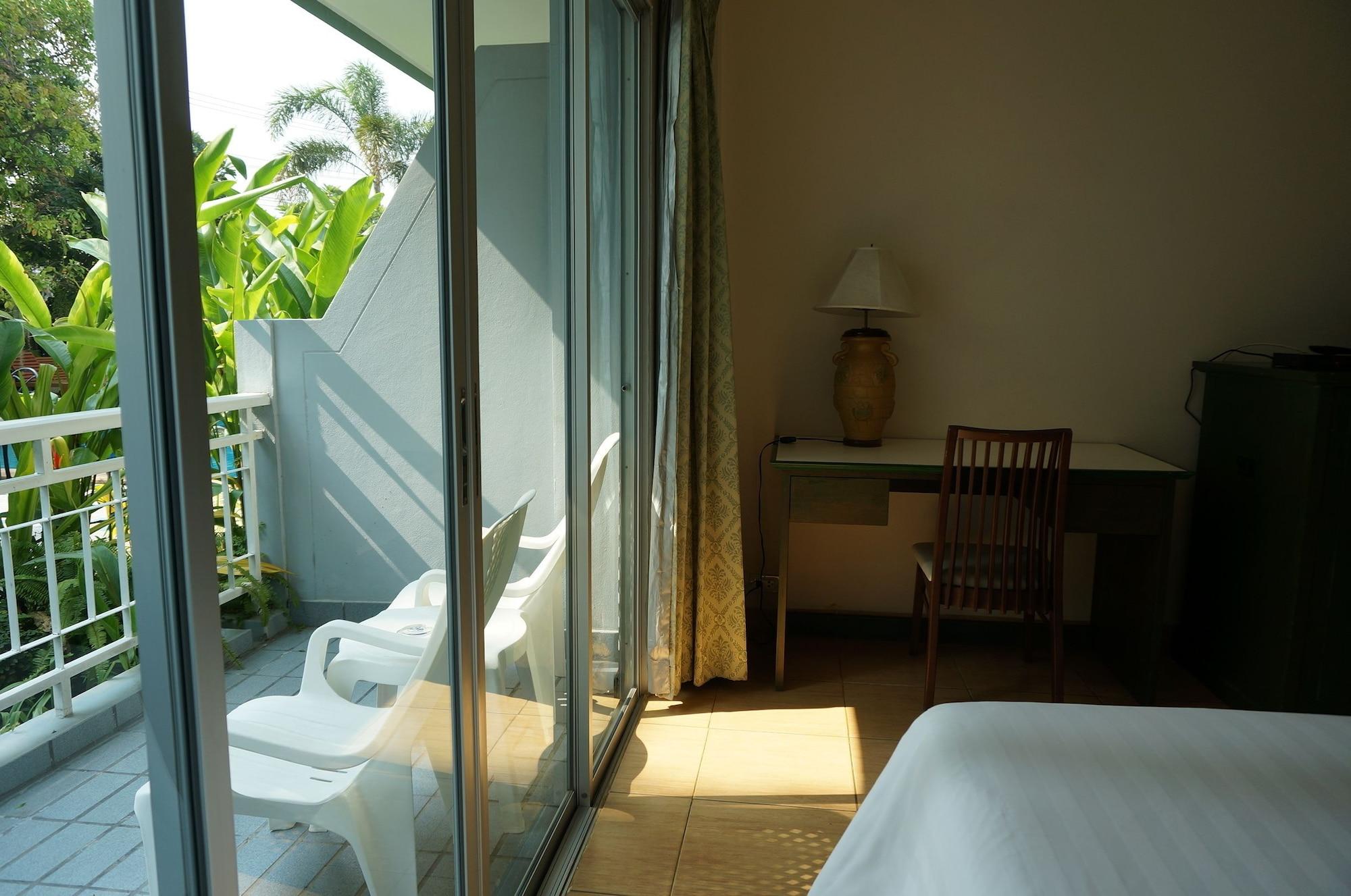 Baan Suksiri Hotel HHQ Eksteriør billede