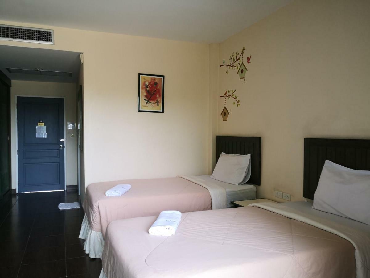Baan Suksiri Hotel HHQ Eksteriør billede